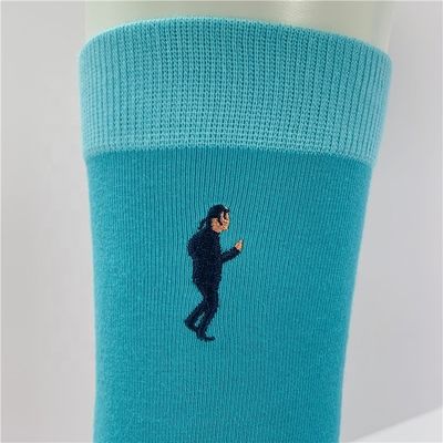 Calcetinas femininas de espessura padrão com bordados personalizados e tecido respirável 39-42