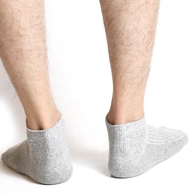 Calças curtas de corte baixo para homens