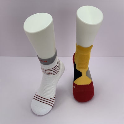 Meias de basquete Elite personalizadas com tecido de malha transpirável e padrão de impressão de inverno