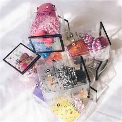 Calcetines de bolo de Copa de Velocidade de Coral de Inverno com Design de Bola de Acessório Criativo e Padrão DOT