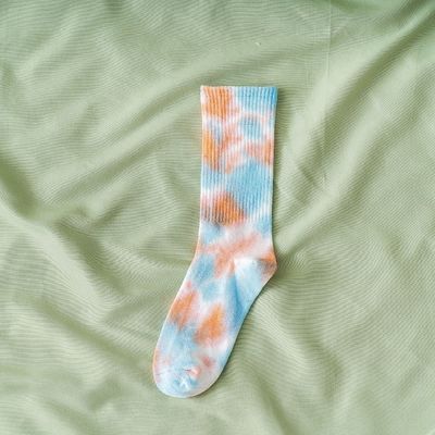 Estilo regular Tie Dye Long Tube meias unisex com material de algodão poliéster spandex