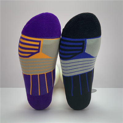 OEM Custom Penteado algodão Caminhada Desporto tornozelo corte curto meias de malha para homens 39-41