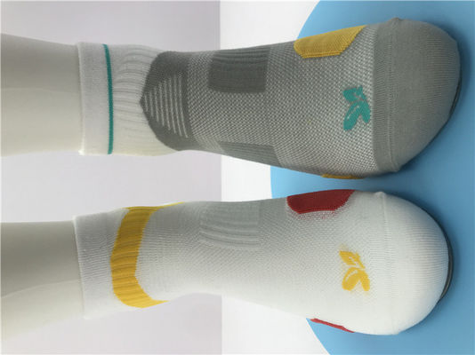 Calcetinas desportivas de design personalizado com espessura padrão de tecido rápido seco e respirável